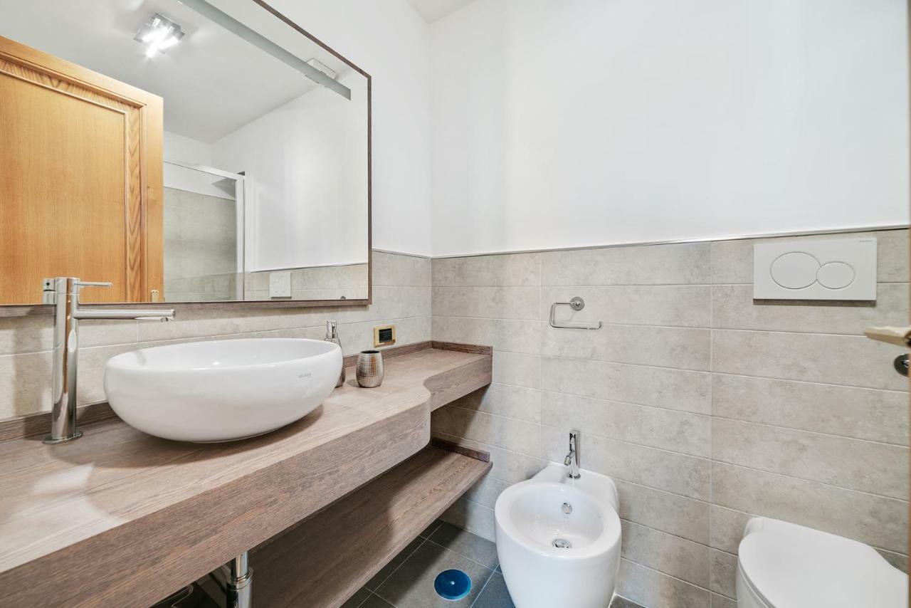 Peroni 8 Pax Brand New Apartment Roma Esterno foto